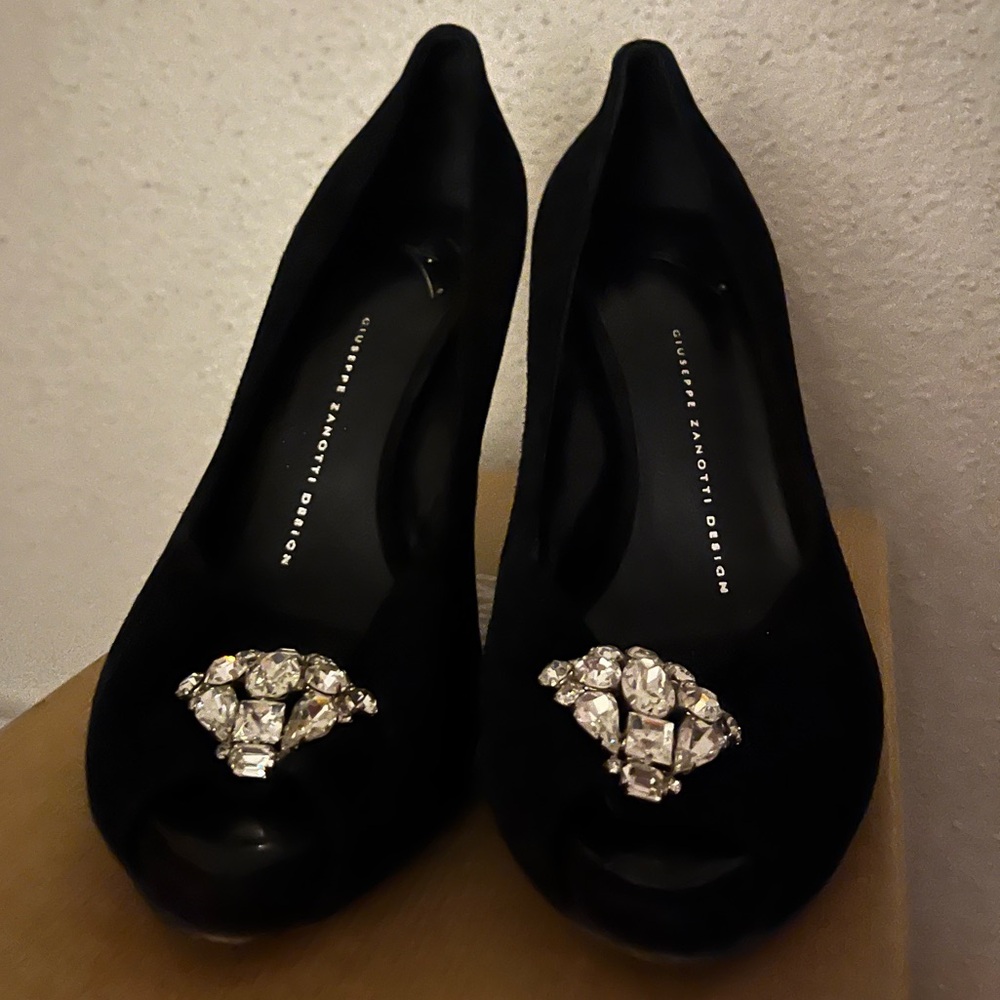 Vintage Giuseppe Zanotti Black Heels with Crystal Stones